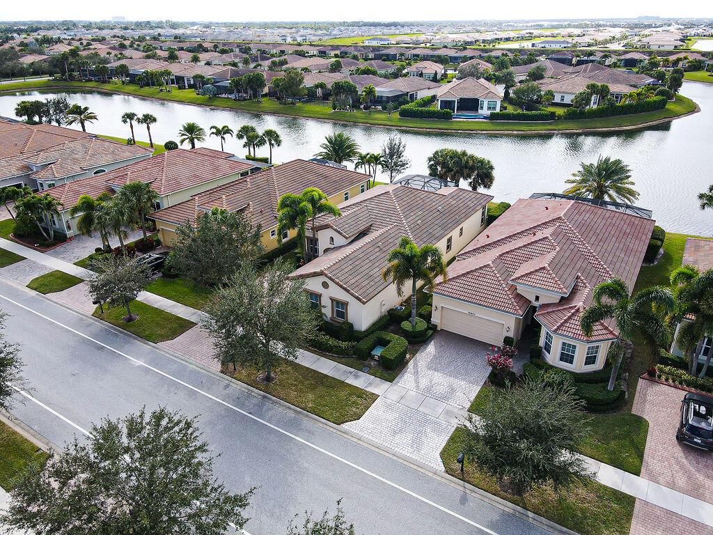 Photo of 10590 SW Visconti Way, Port Saint Lucie, FL 34986 (MLS # R10942851)