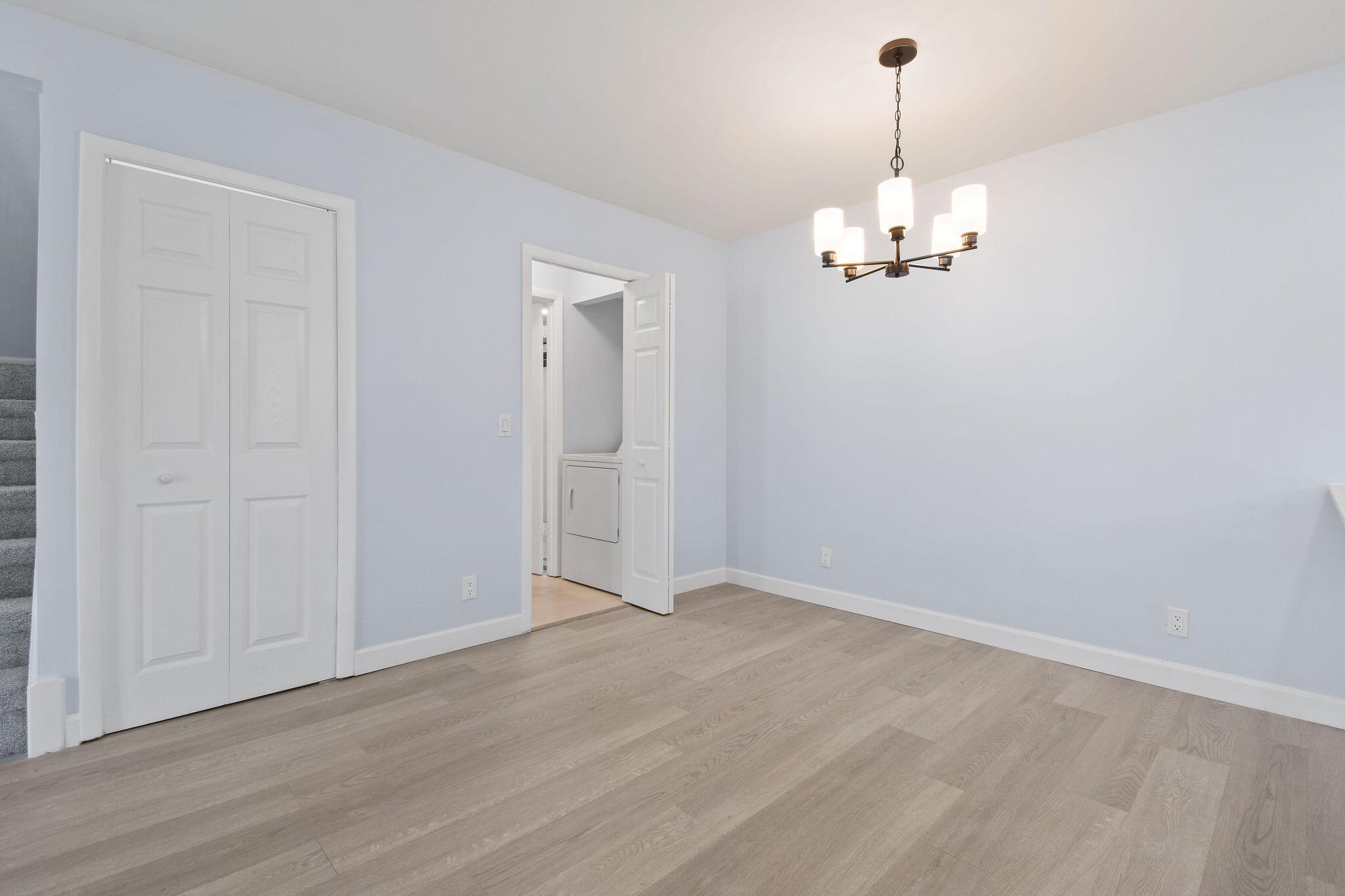 JAMESTOWN AT HERITAGE RID - Residential