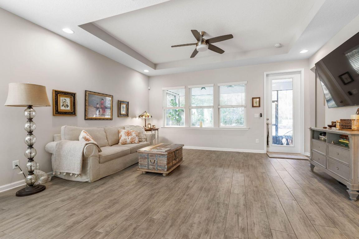 Villages at Valencia - Residential