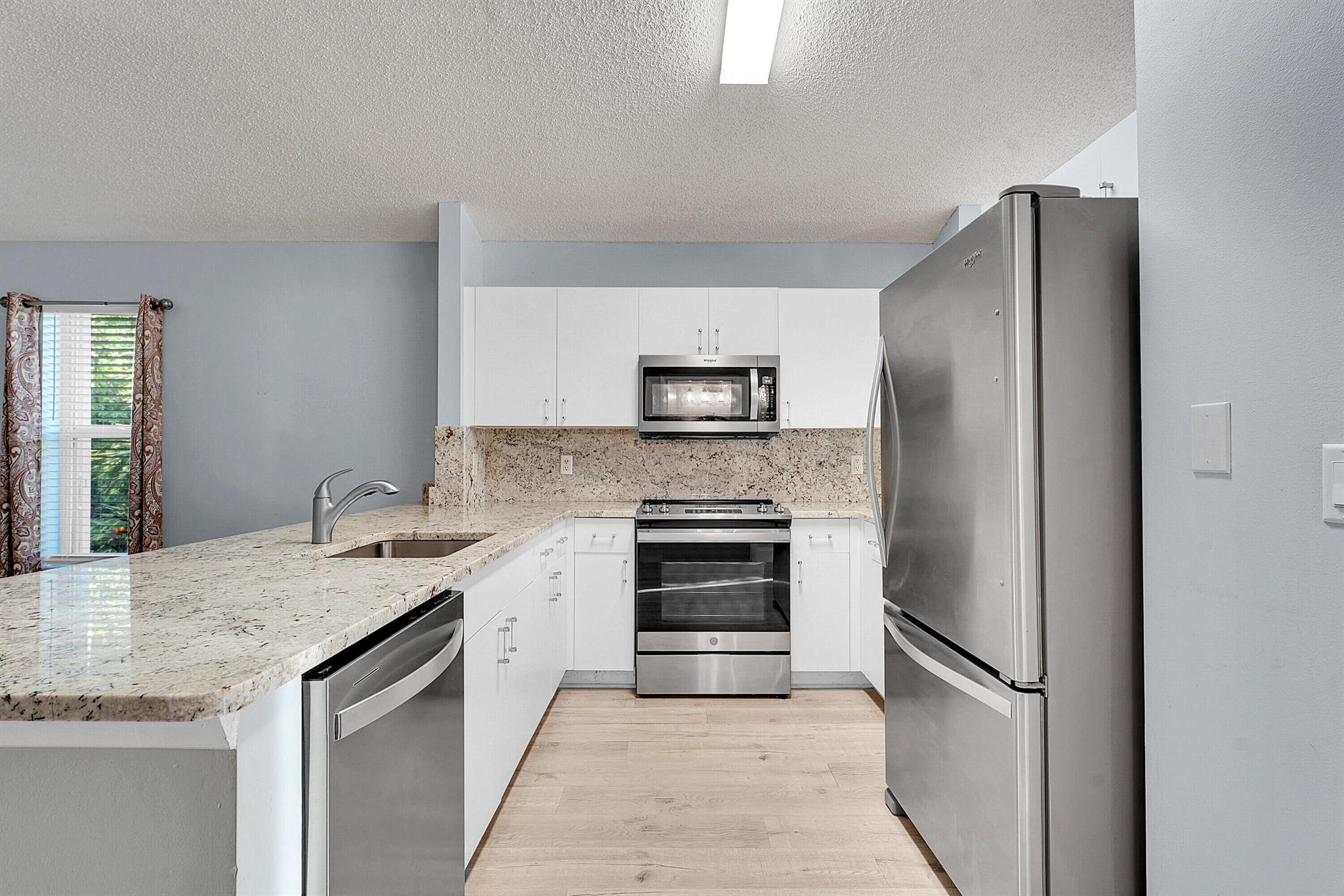KINGS ISLE - Residential