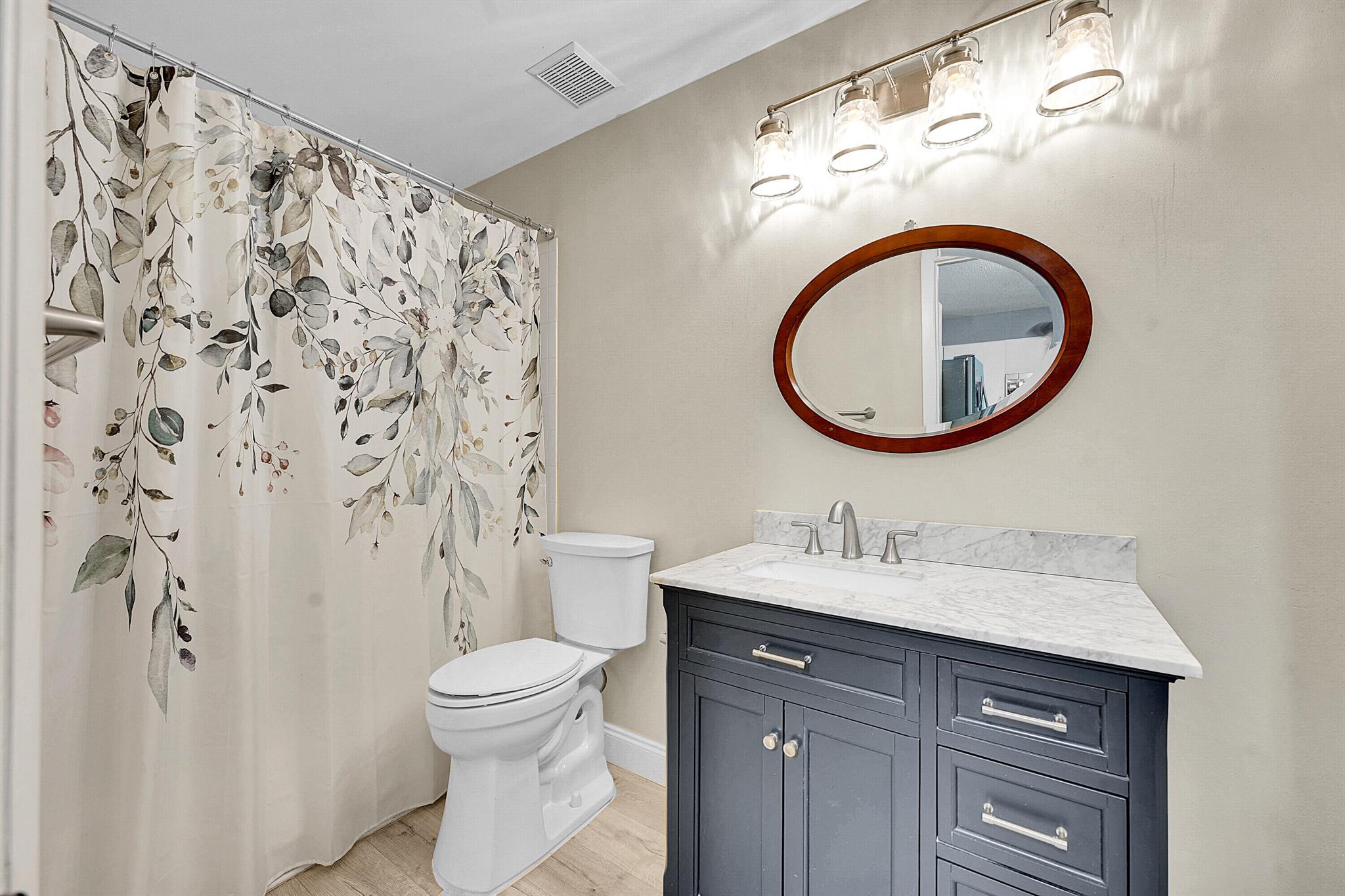KINGS ISLE - Residential