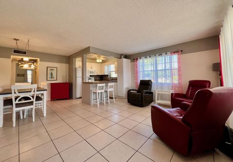 76 Dorchester D West Palm Beach FL 33417