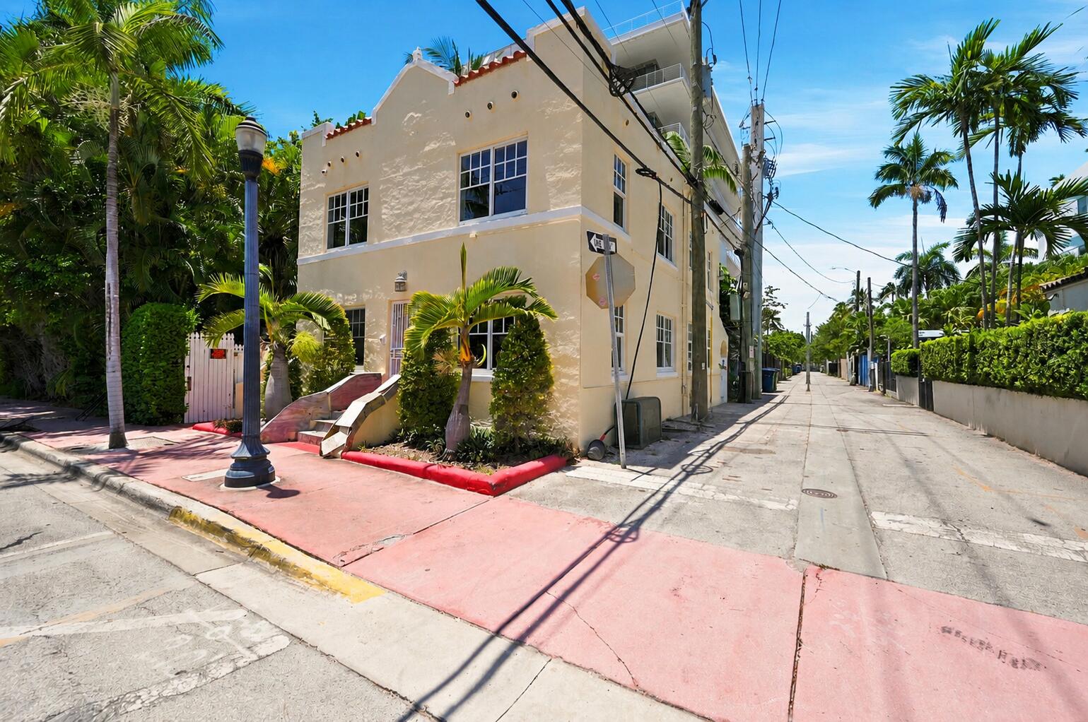 927 4th Street, Miami FL 33130