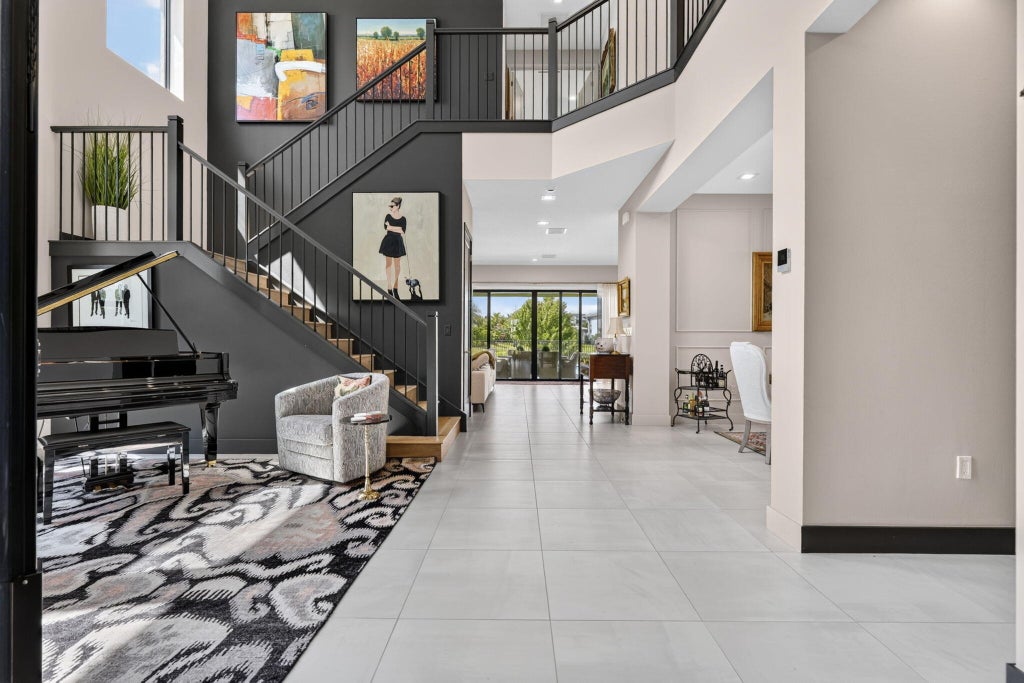 Photo of 10005 Bird Watch Way, Palm Beach Gardens, FL 33412 (MLS # B26085127)
