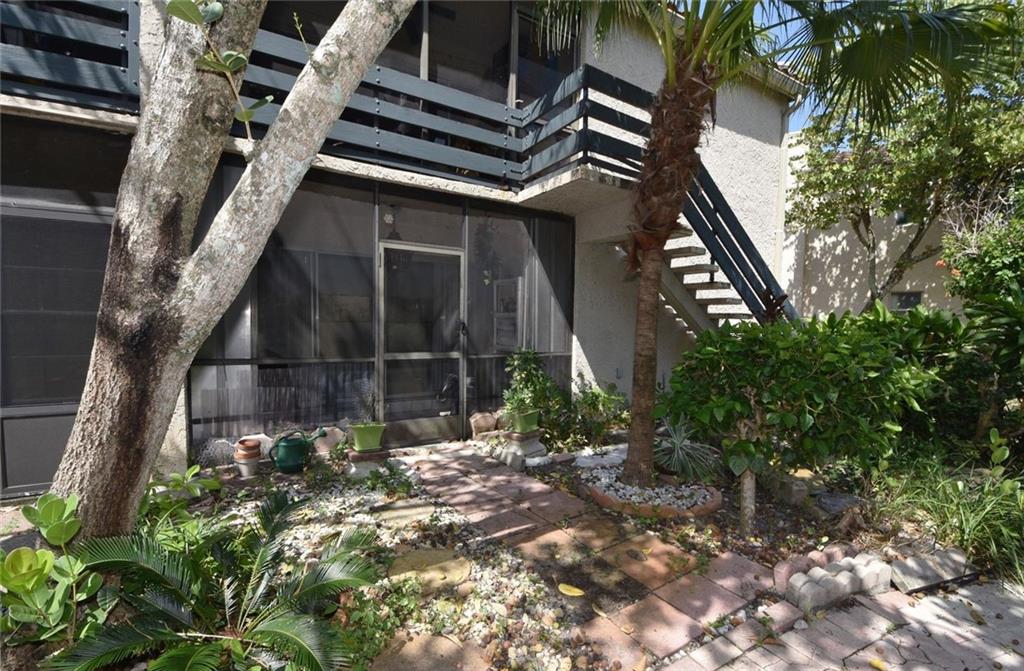 Embarcadero - Residential