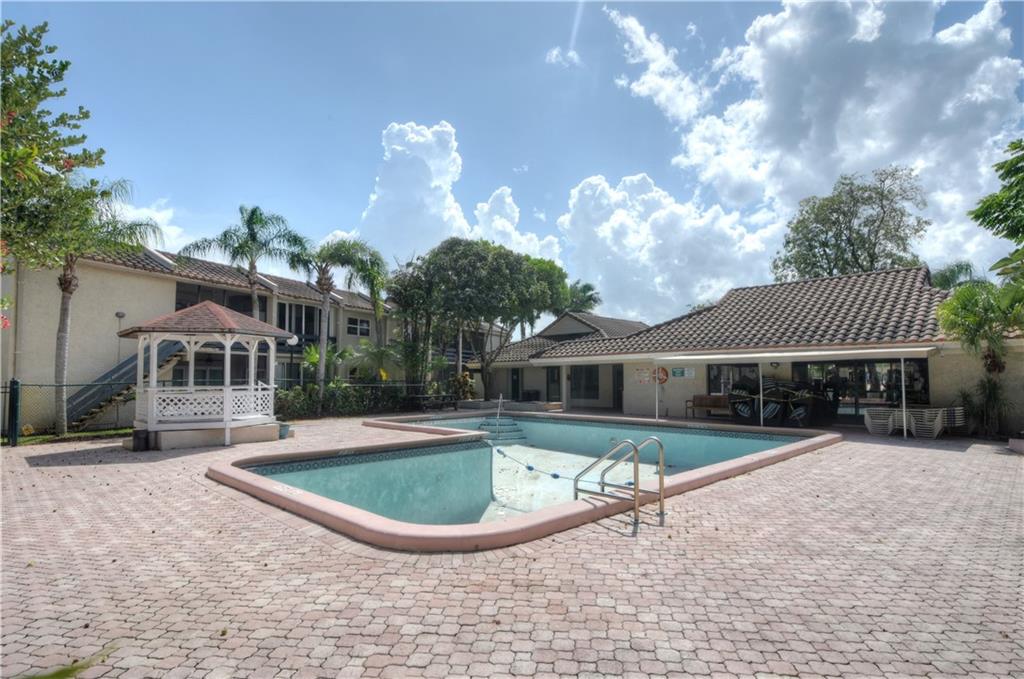 Embarcadero - Residential