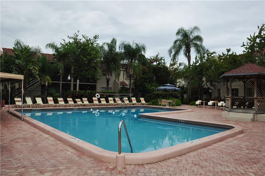 Embarcadero - Residential