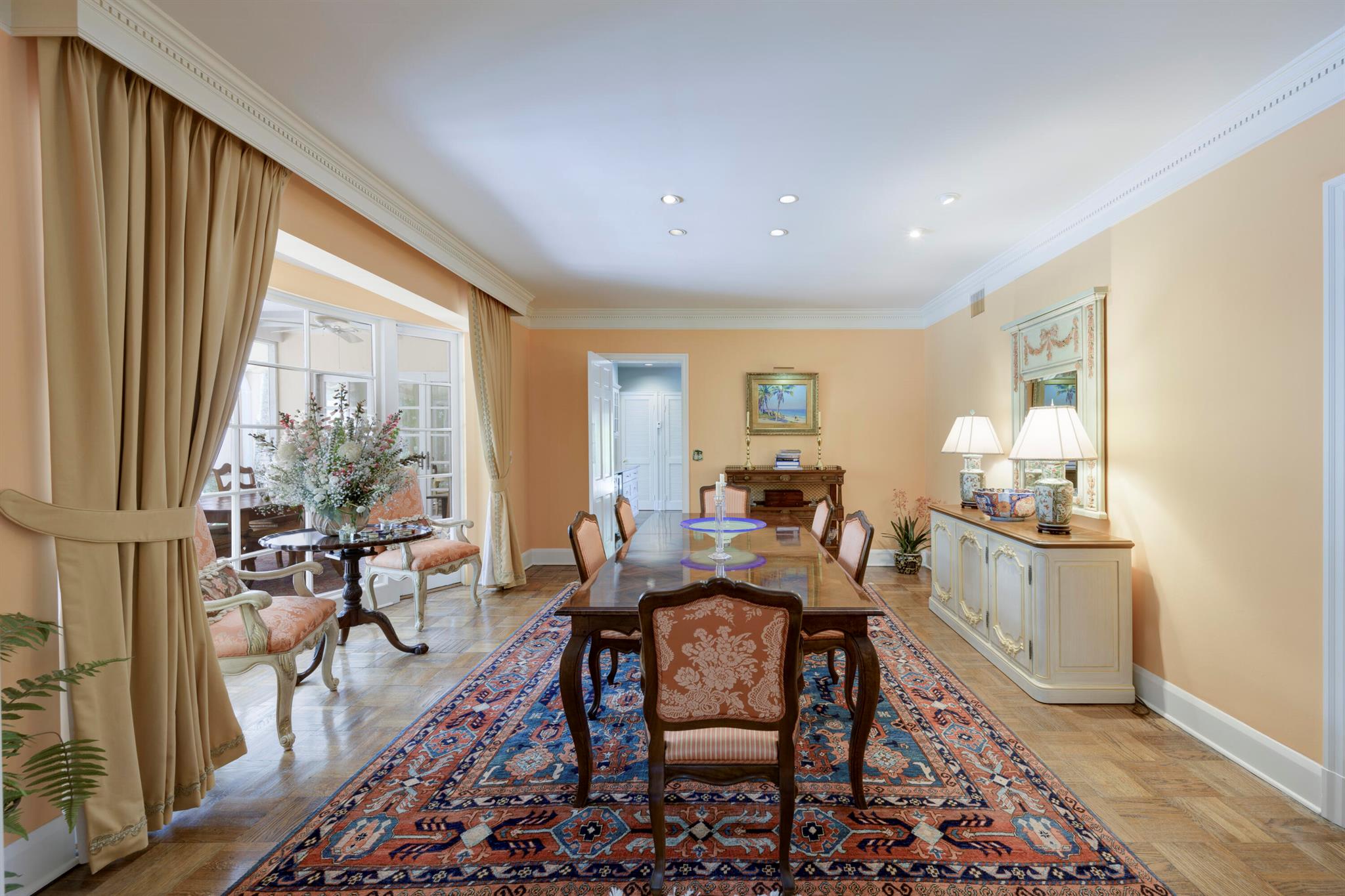 EL BRAVO PARK - Residential