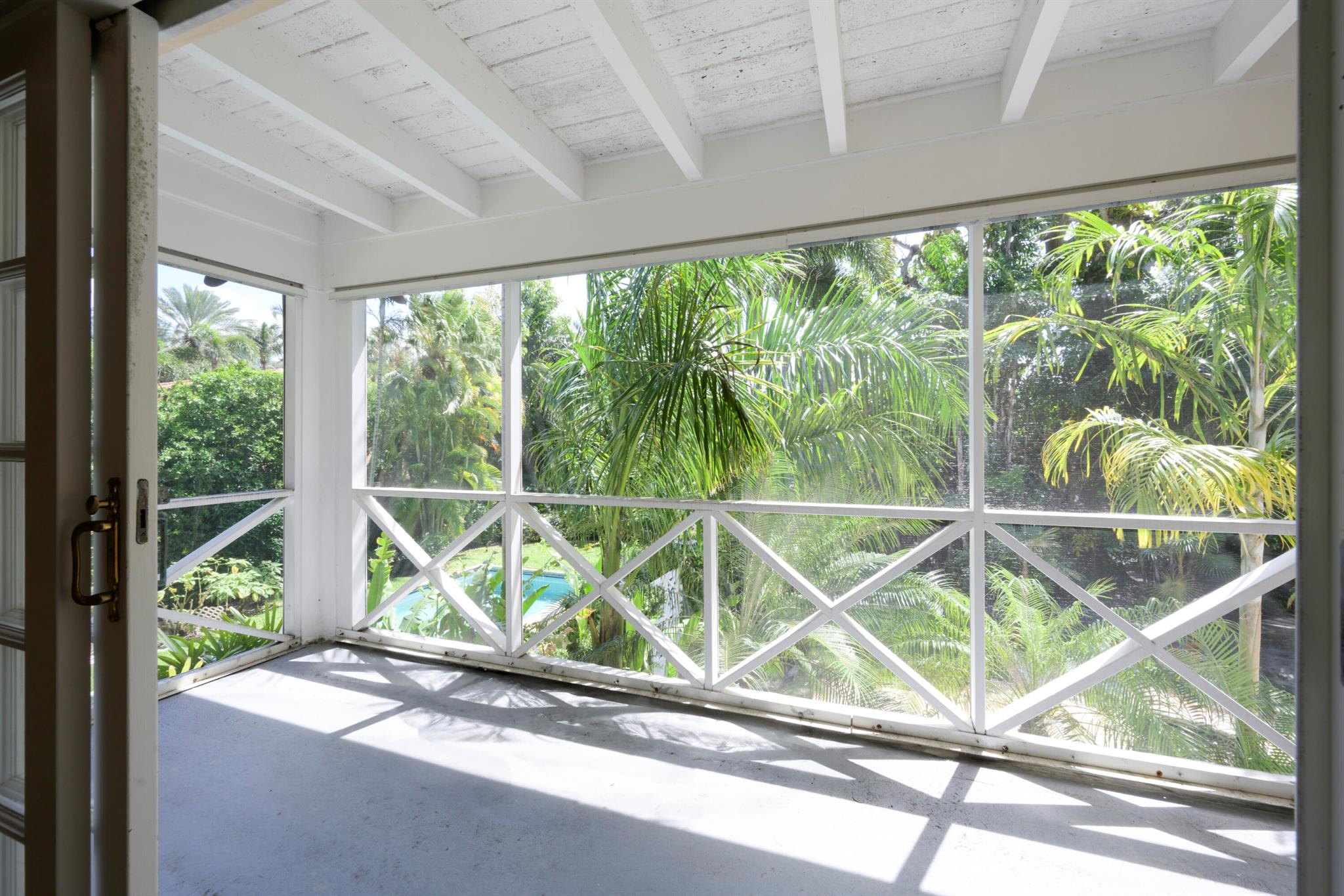 EL BRAVO PARK - Residential