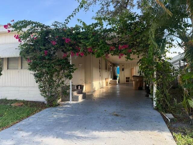 1817 DOLPHIN Place