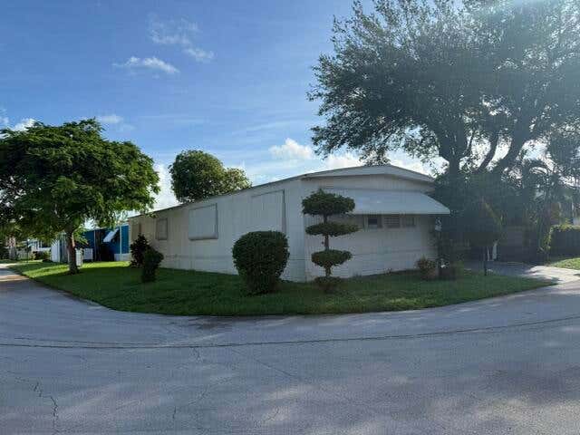 Photo of 1817 DOLPHIN Place, Deerfield Beach, FL 33442 (MLS # B26060948)