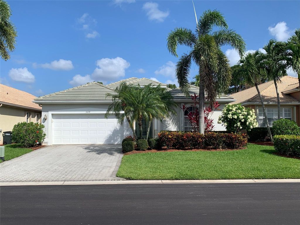Photo of 1634 SE Shelburnie Way, Port St Lucie, FL 34952 (MLS # F10401959)