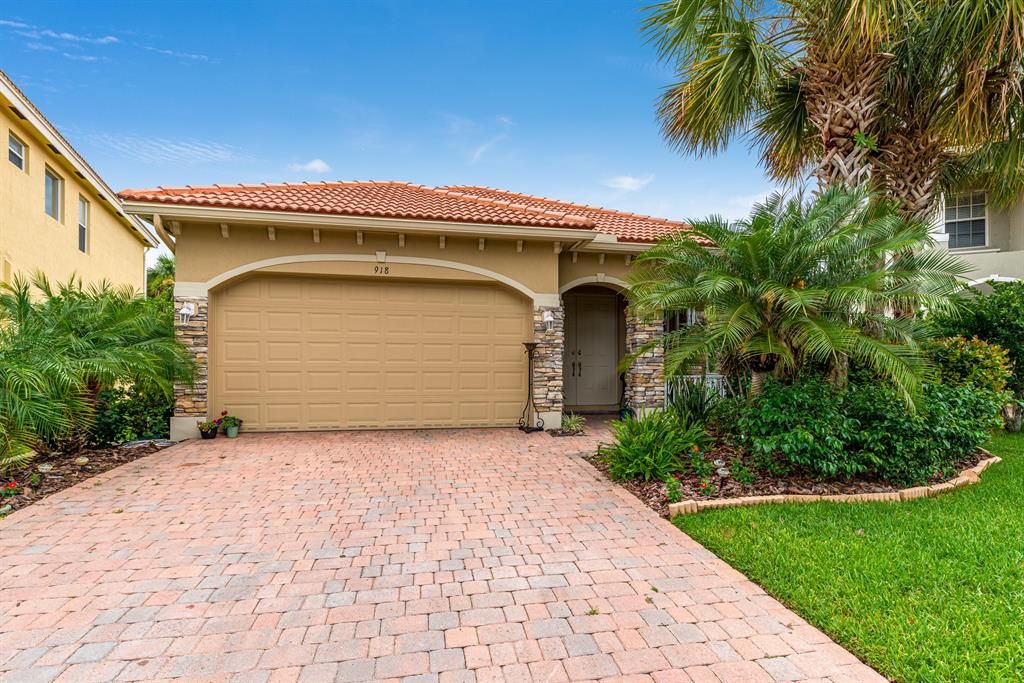 Photo of 918 NW Leonardo Circle Cir, Port St Lucie, FL 34986 (MLS # R10726205)