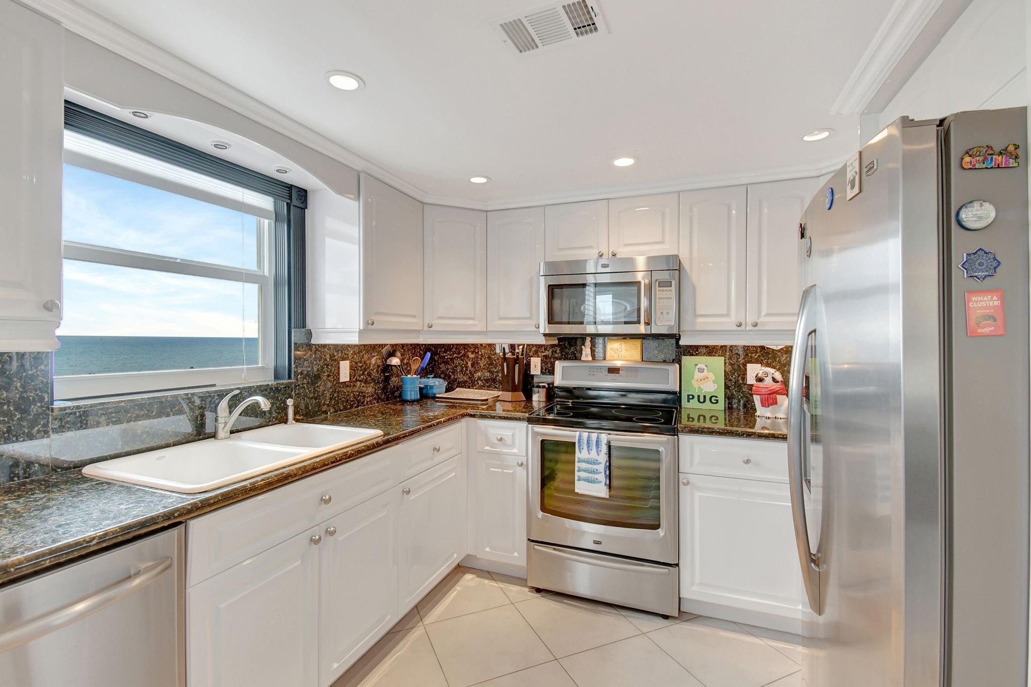 3015 N Ocean Blvd 12F