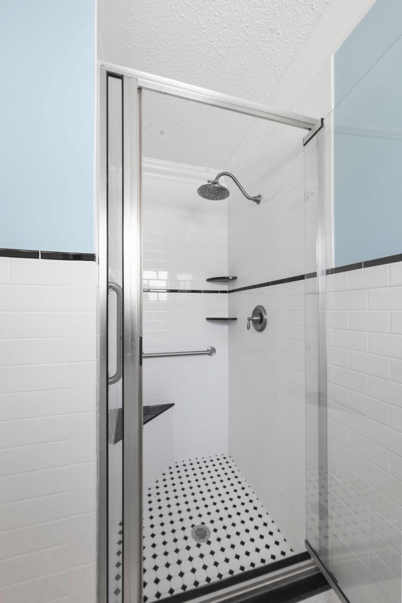 PALM BEACH LEISUREVILLE SEC 10 - Residential