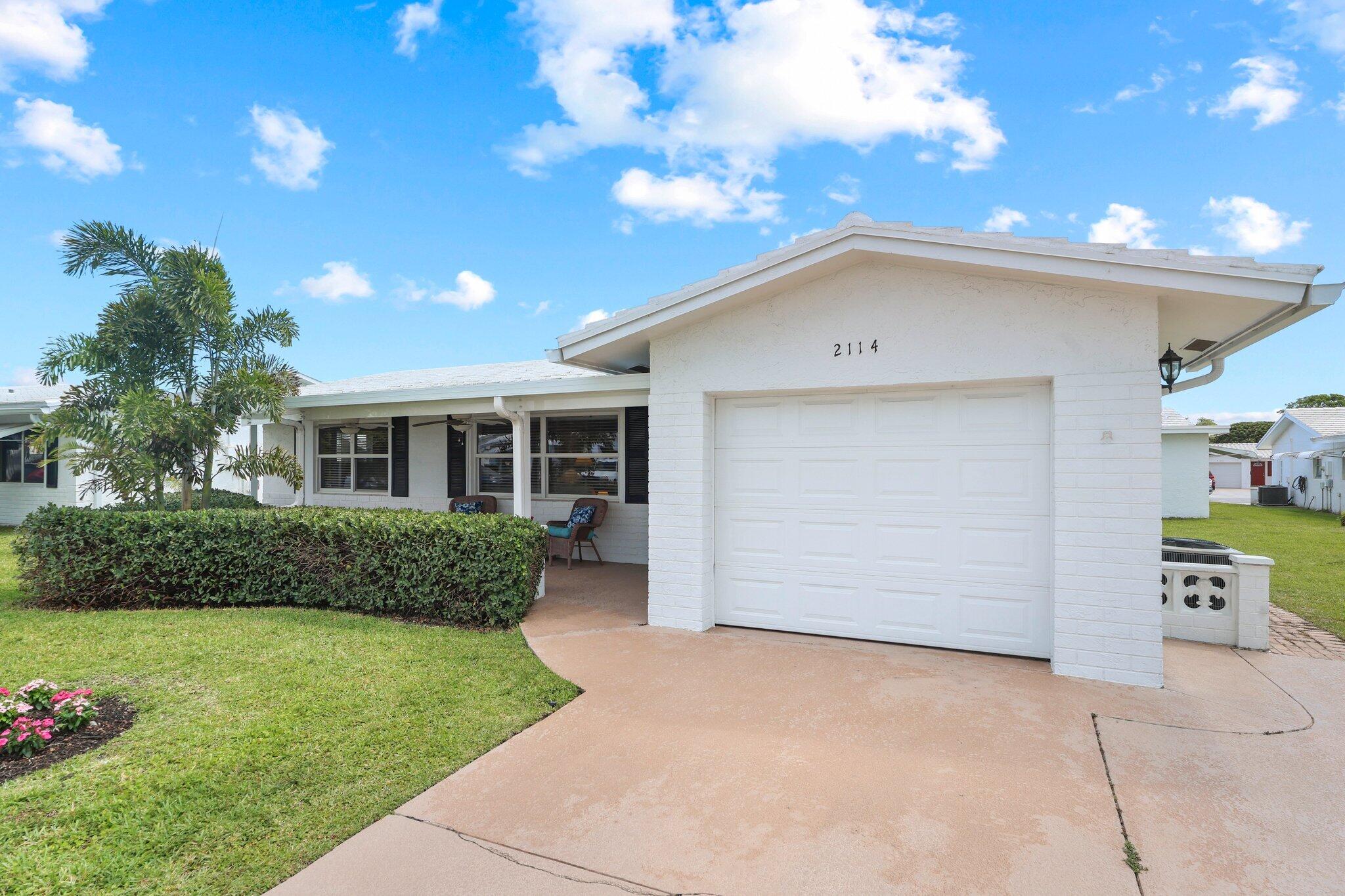 PALM BEACH LEISUREVILLE SEC 10 - Residential
