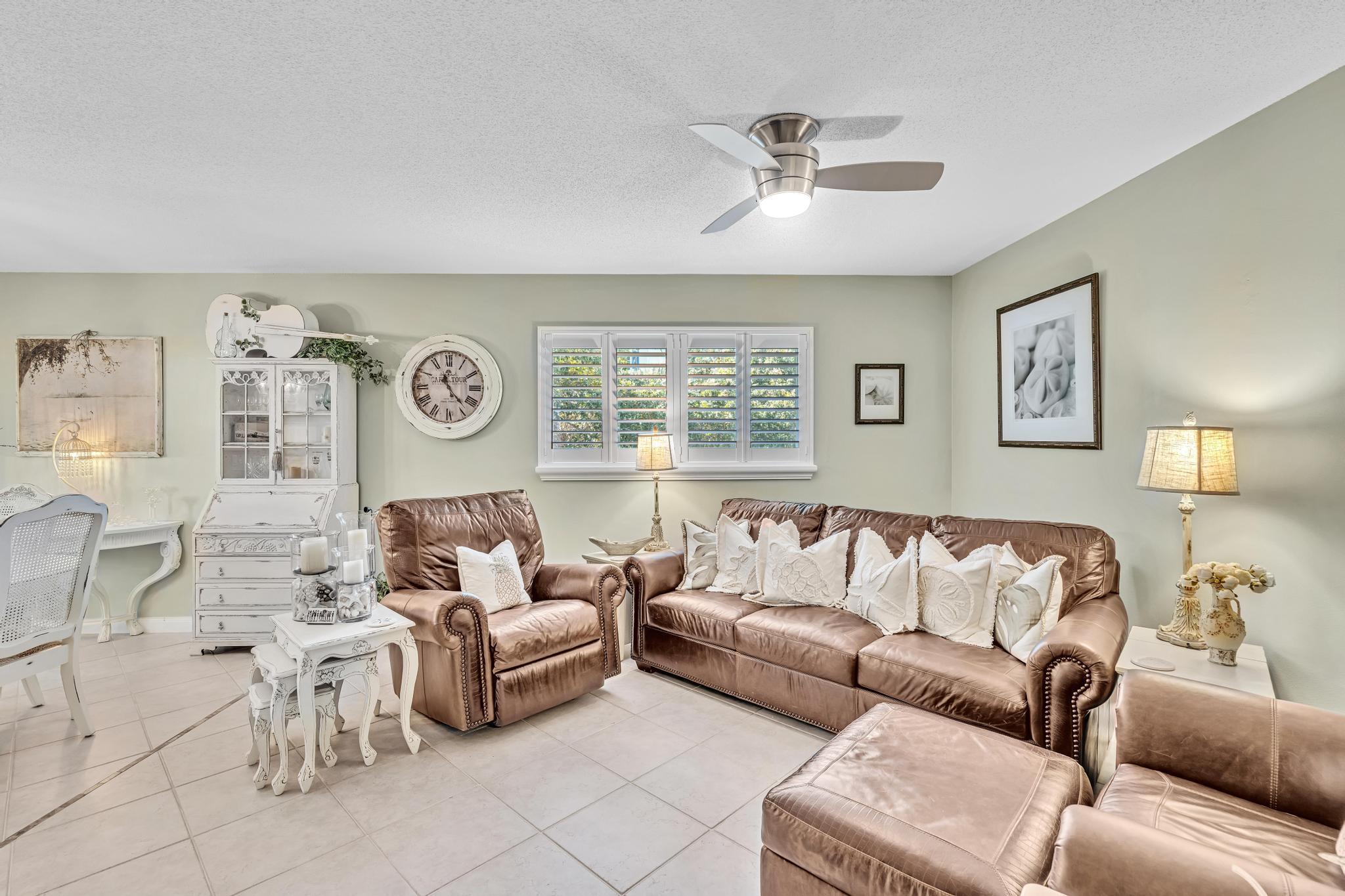 Properties 33 Colonial Club Drive 204