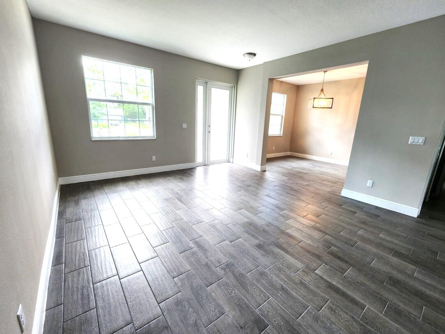 The Acreage - Residential