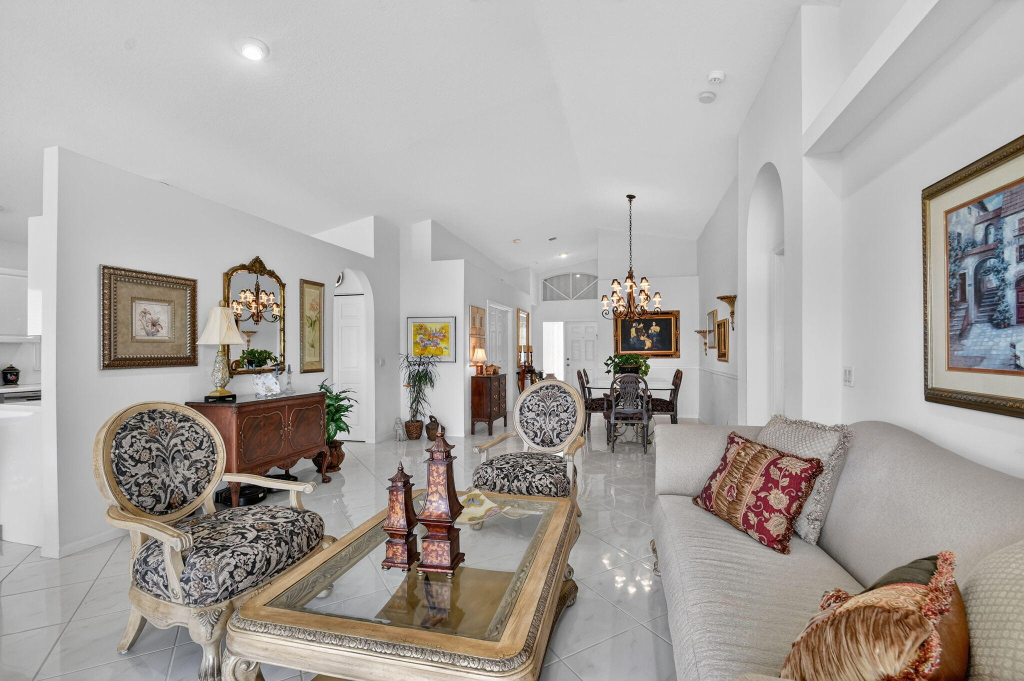 LAKERIDGE GREENS - Residential