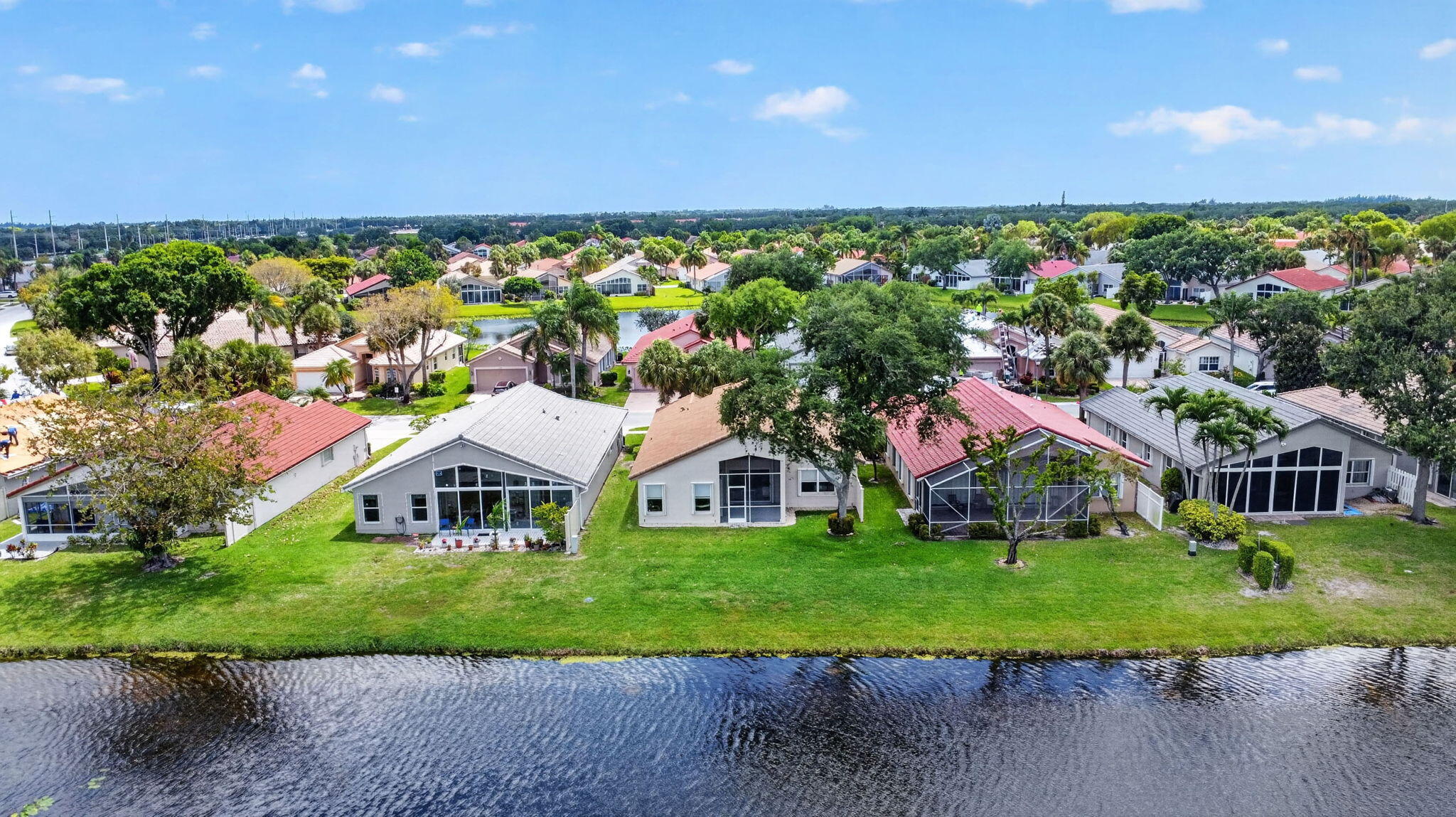 LAKERIDGE GREENS - Residential