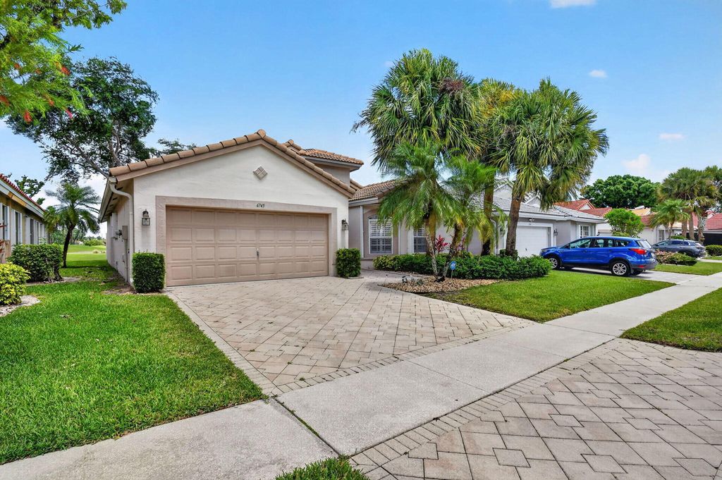 Photo of 6745 Sun River Road, Boynton Beach, FL 33437 (MLS # B26015104)