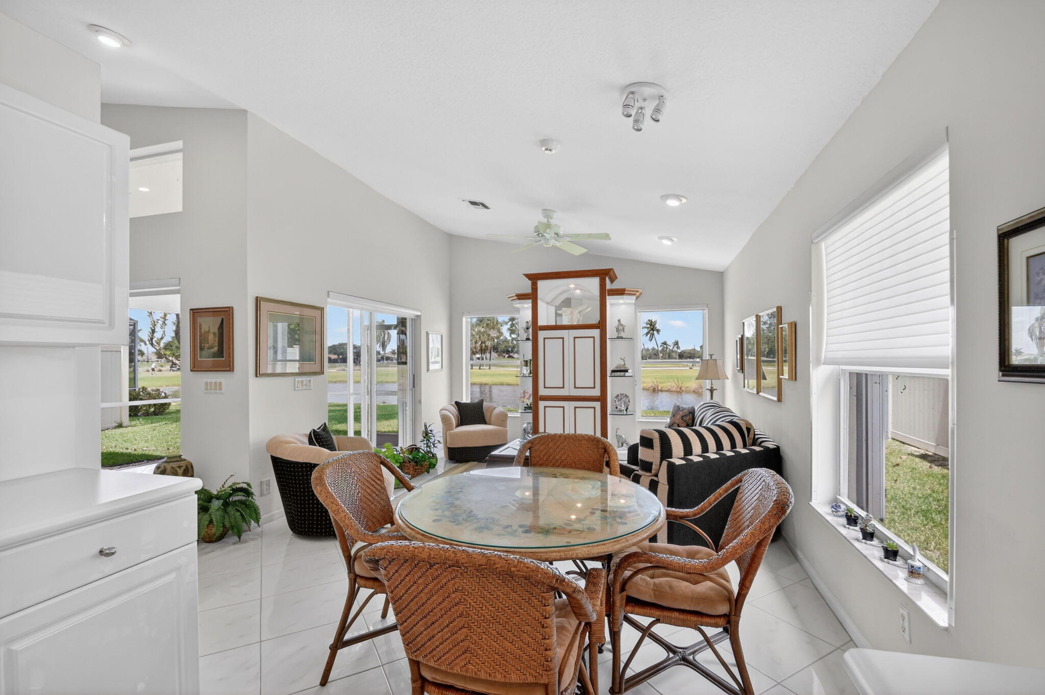 LAKERIDGE GREENS - Residential