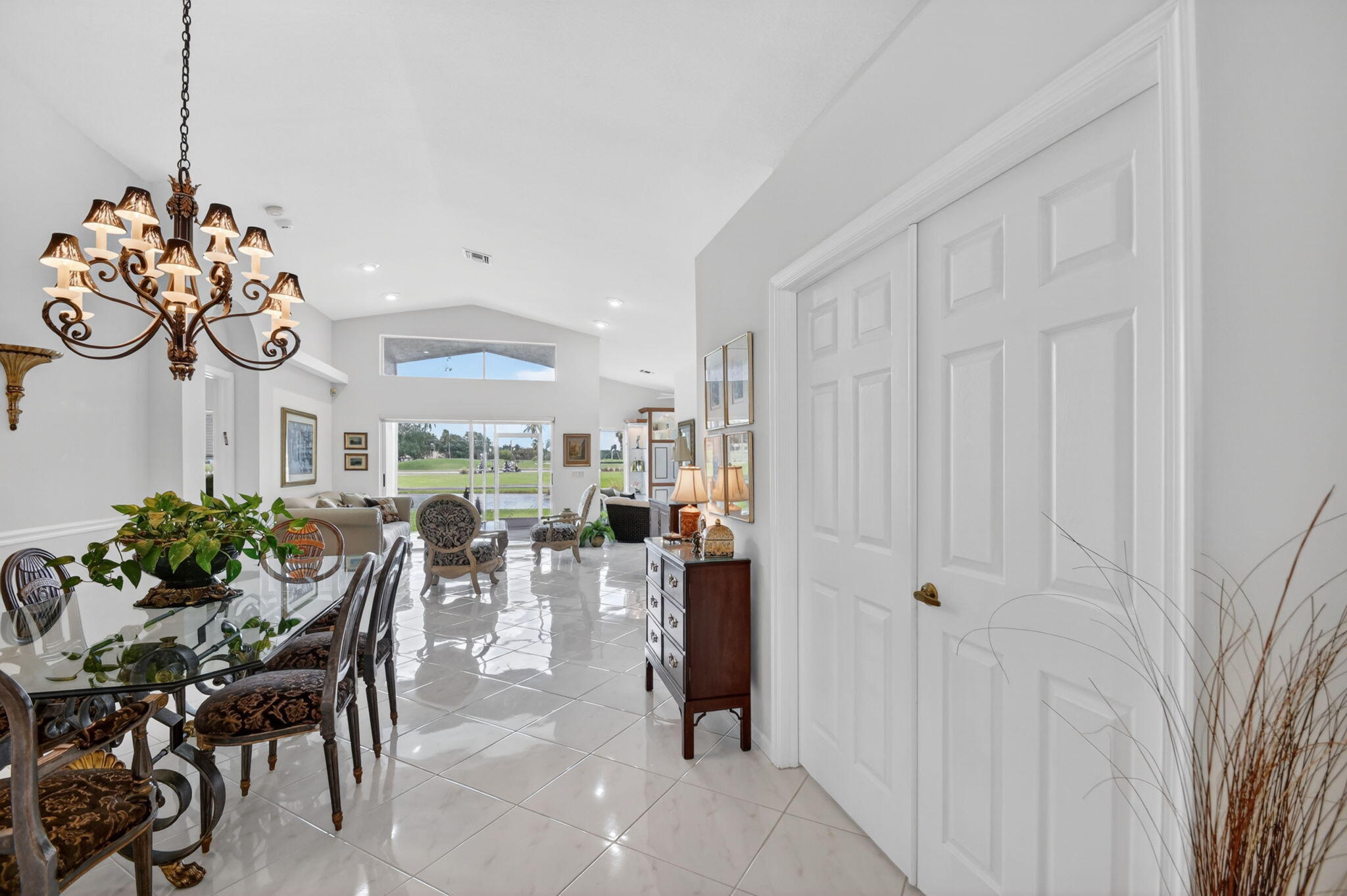 LAKERIDGE GREENS - Residential