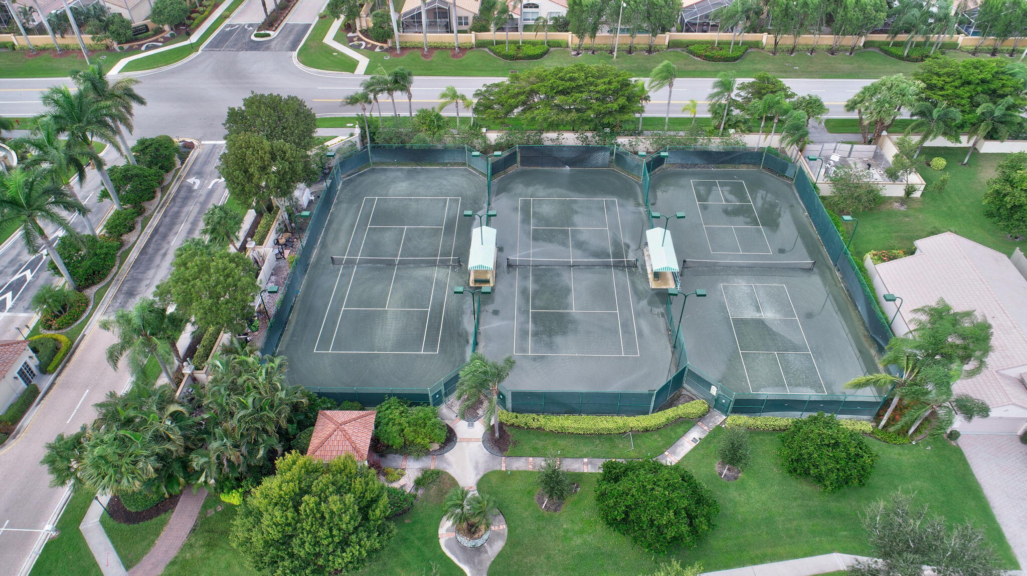 LAKERIDGE GREENS - Residential