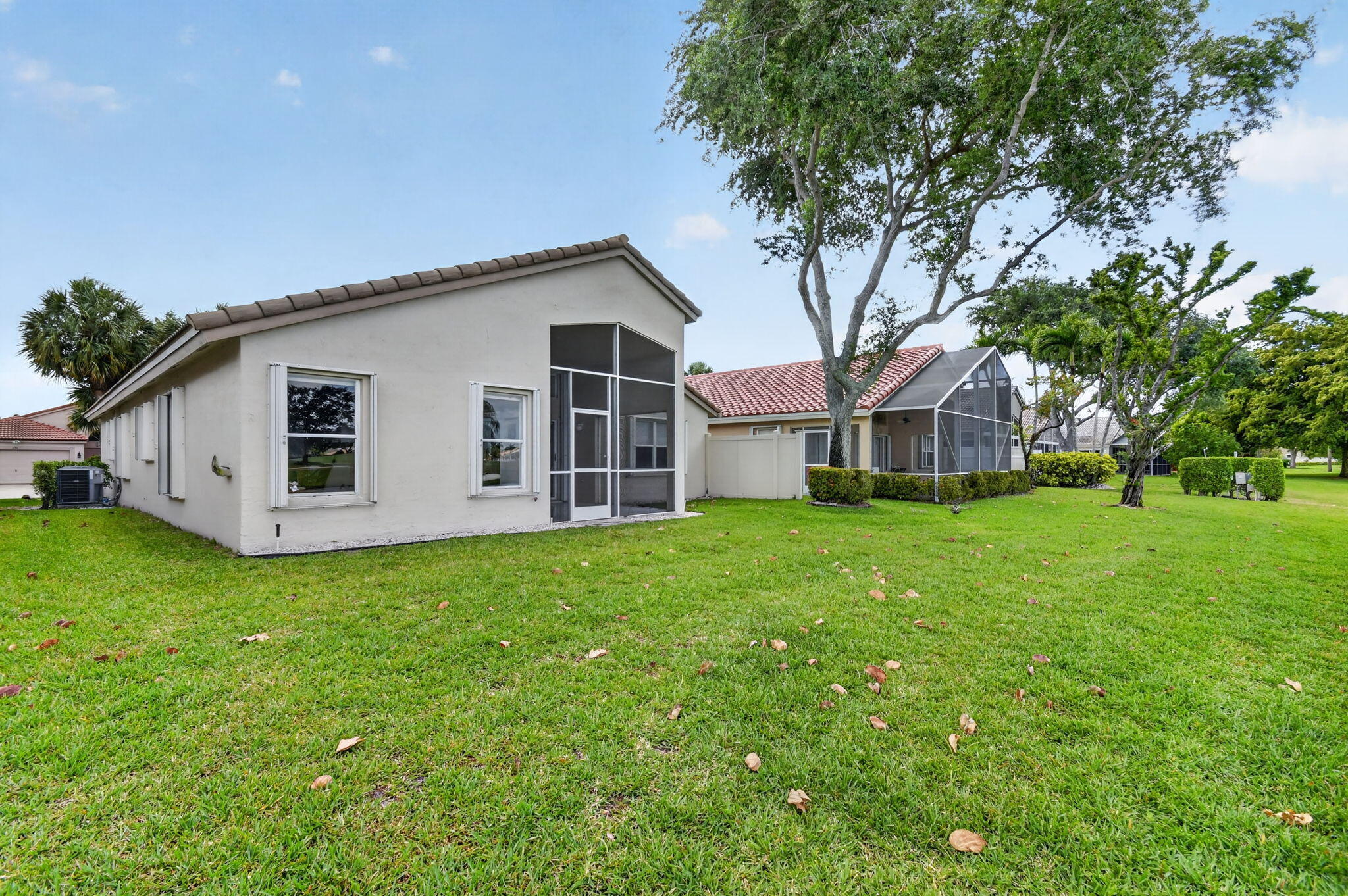 LAKERIDGE GREENS - Residential