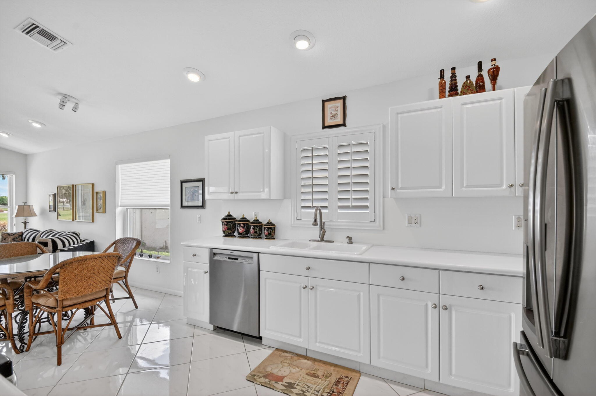 LAKERIDGE GREENS - Residential