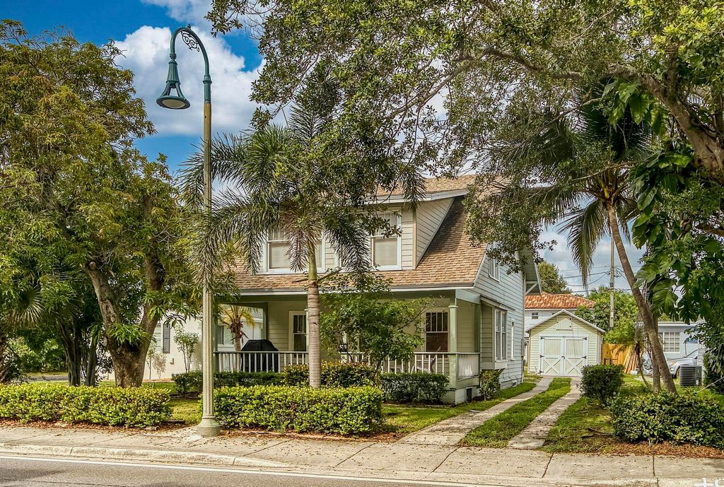 Photo of 217 S Federal Highway, Lake Worth Beach, FL 33460 (MLS # R11122290)