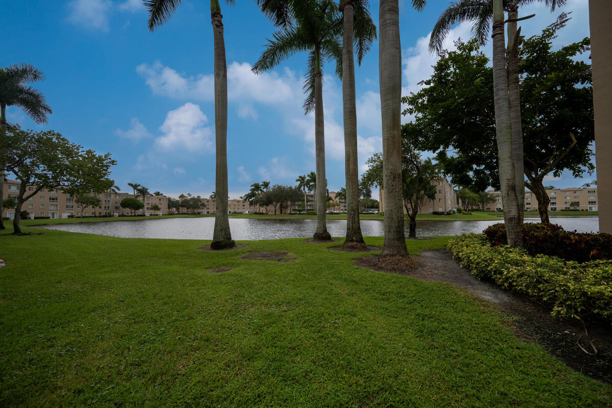 CORAL COVE CORAL LAKES - Residential