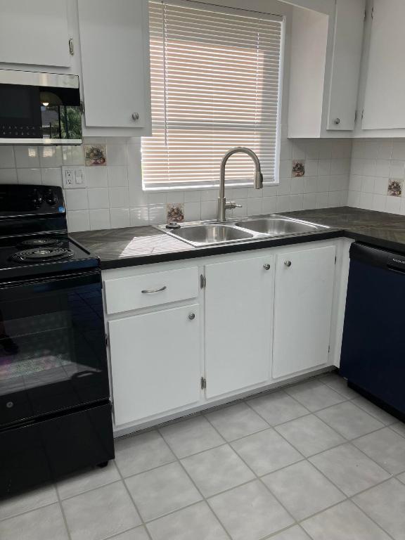 5263 Cresthaven Boulevard A