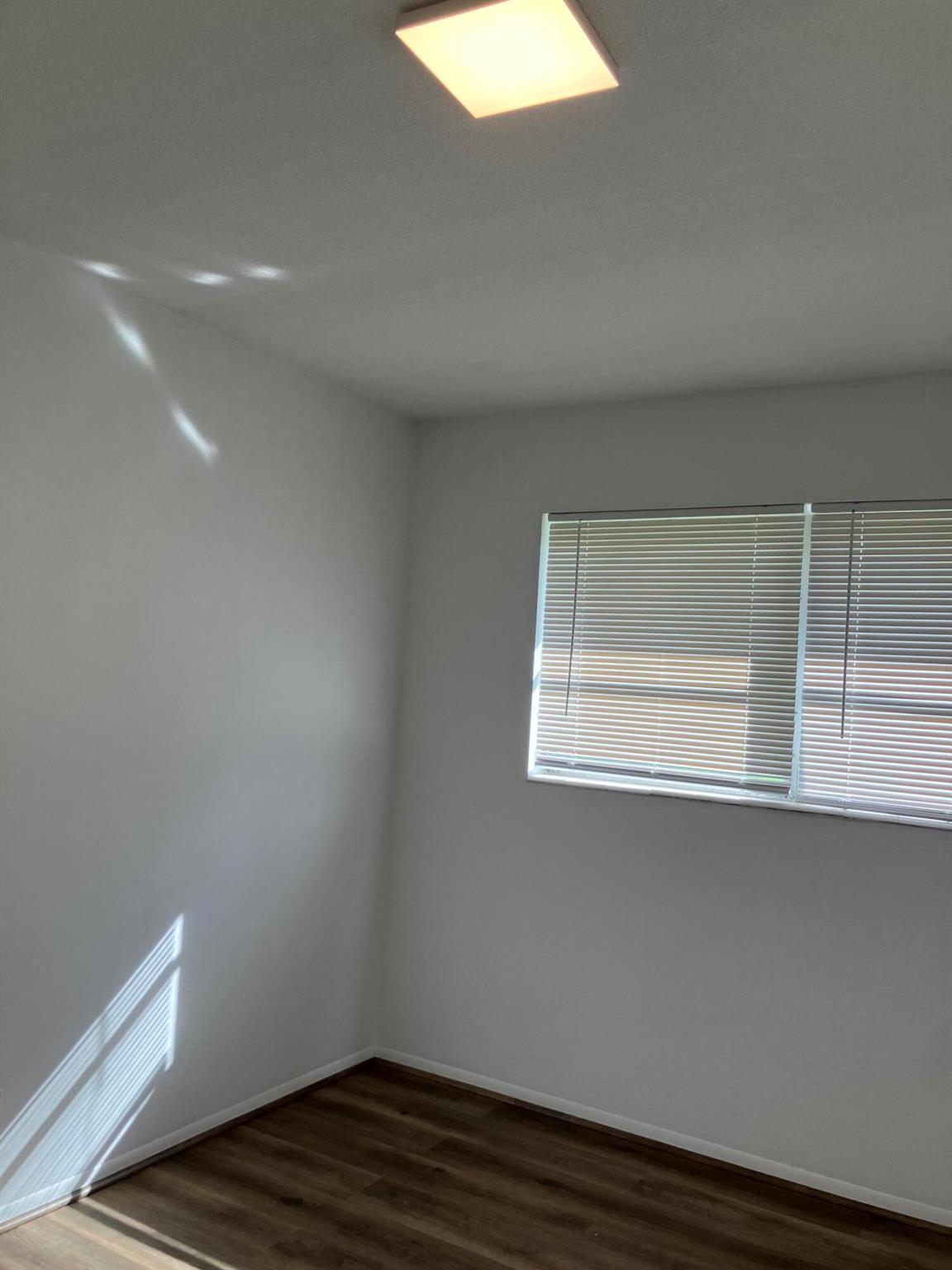 CRESTHAVEN VILLAS NO 10 C - Residential Lease