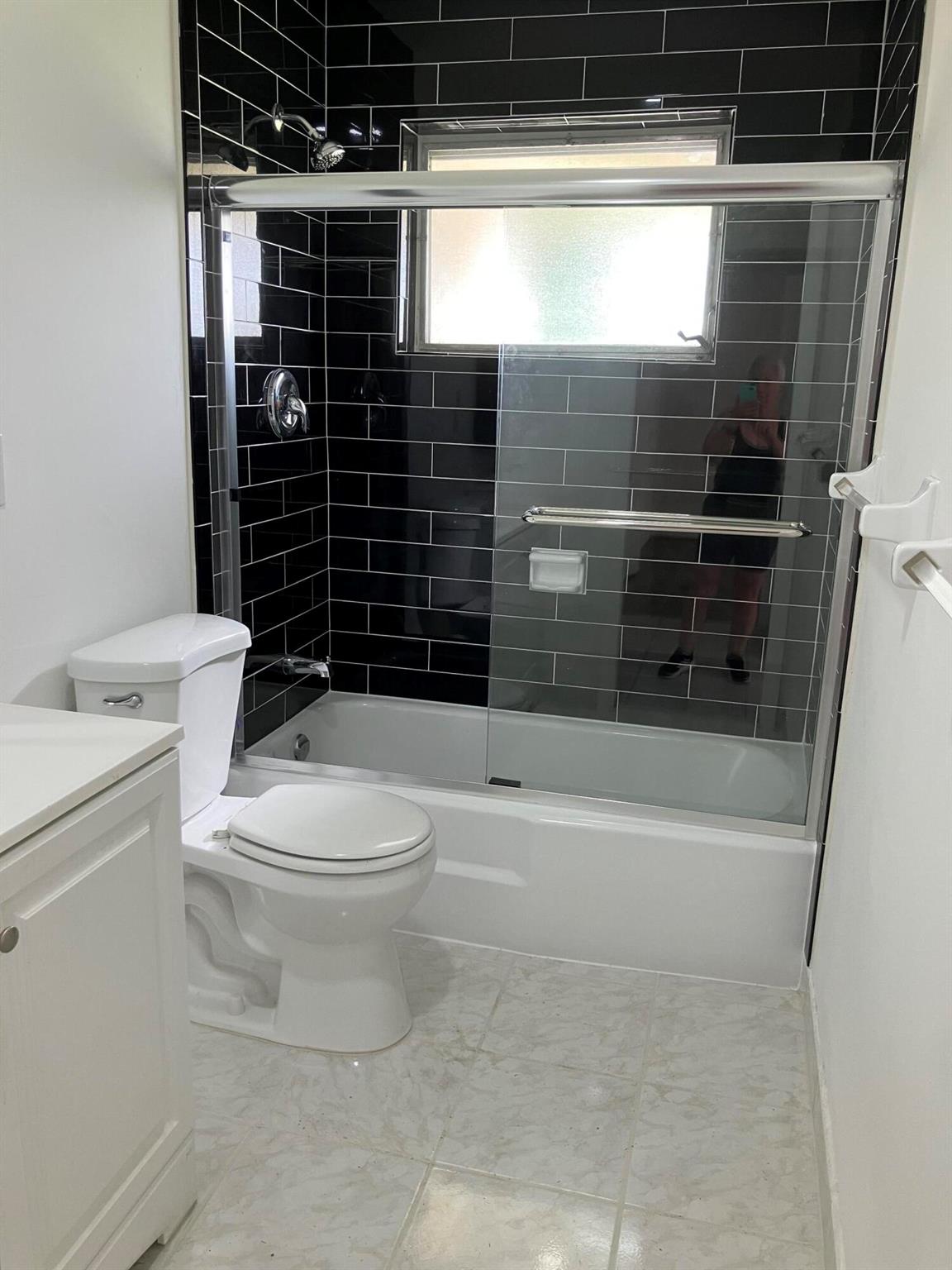 CRESTHAVEN VILLAS NO 10 C - Residential Lease