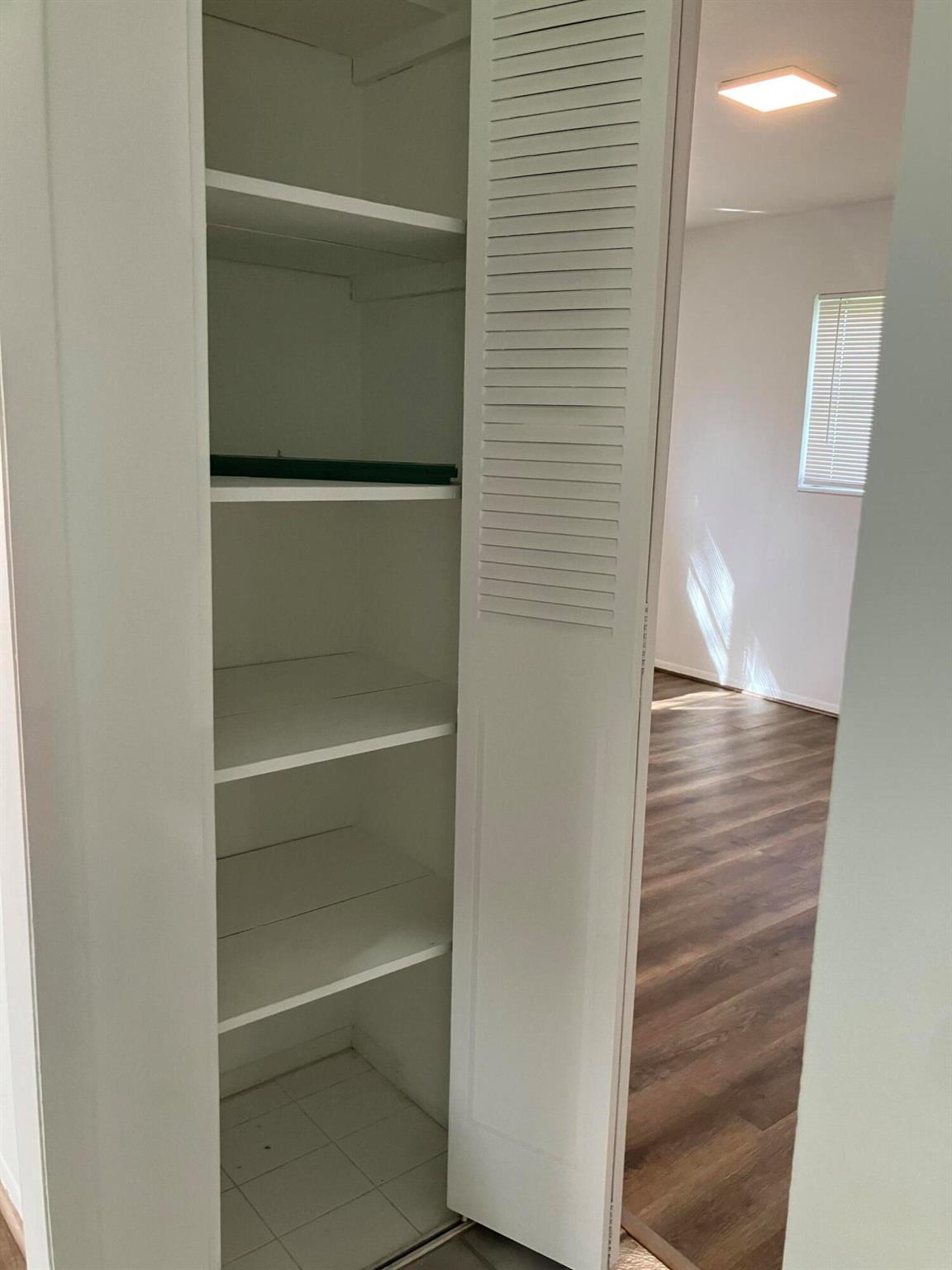 CRESTHAVEN VILLAS NO 10 C - Residential Lease