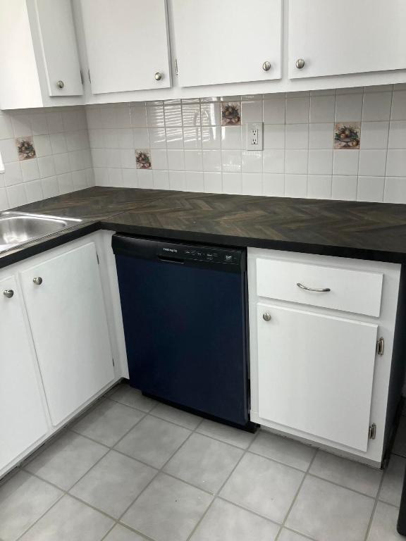 5263 Cresthaven Boulevard A