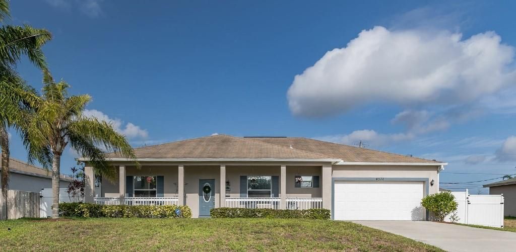 Photo of 4572 SW Floral St, Port Saint Lucie, FL 34953 (MLS # F10331312)