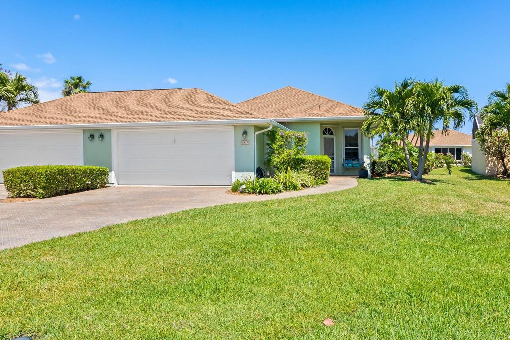 Photo of 3017 Ocelot Way, Fort Pierce, FL 34949 (MLS # F10555998)