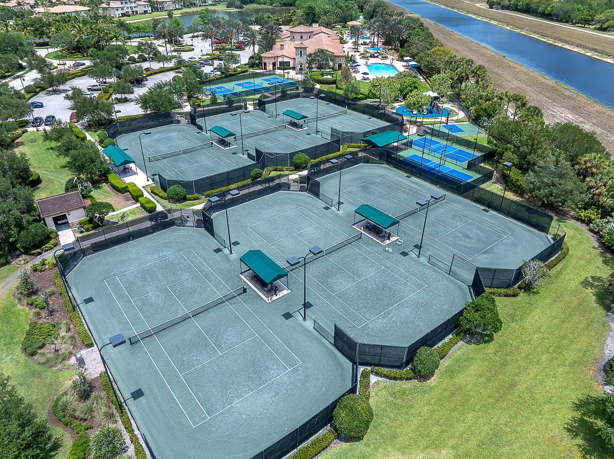 JUPITER COUNTRY CLUB POD - Residential