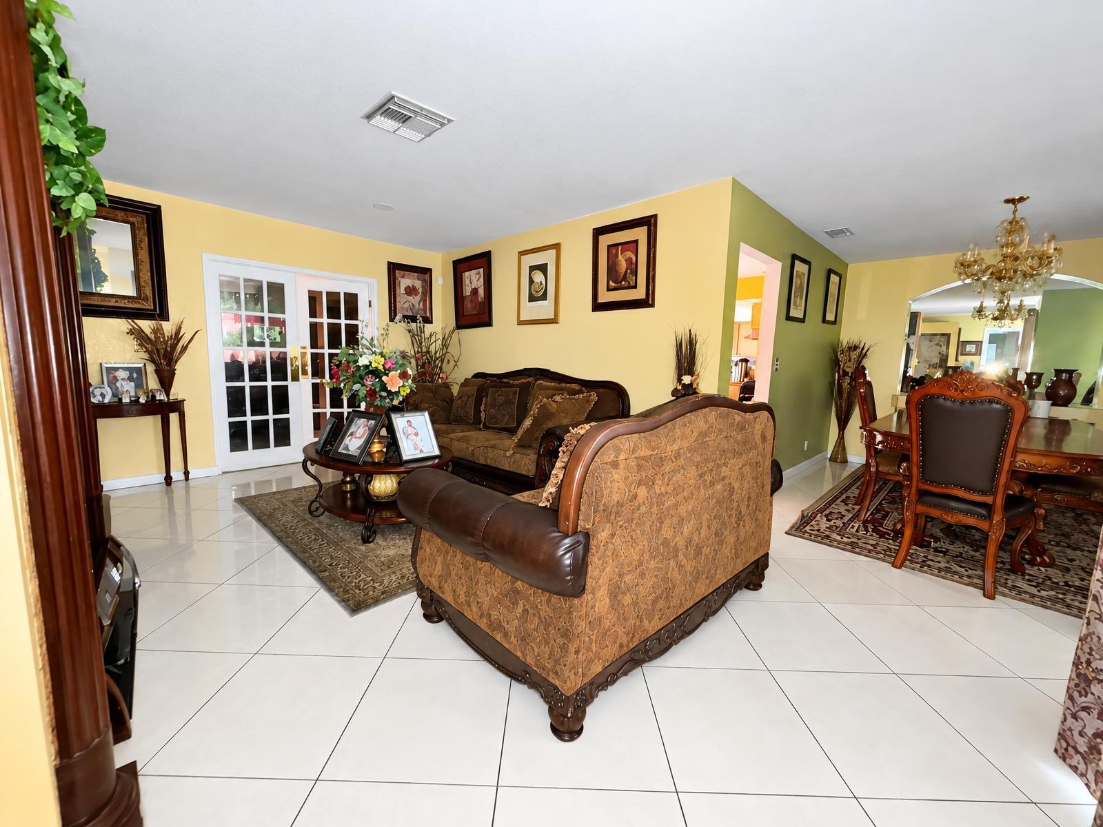 6808 MERION Court