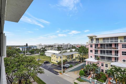 A home in Deerfield Beach