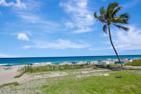 A home in Deerfield Beach