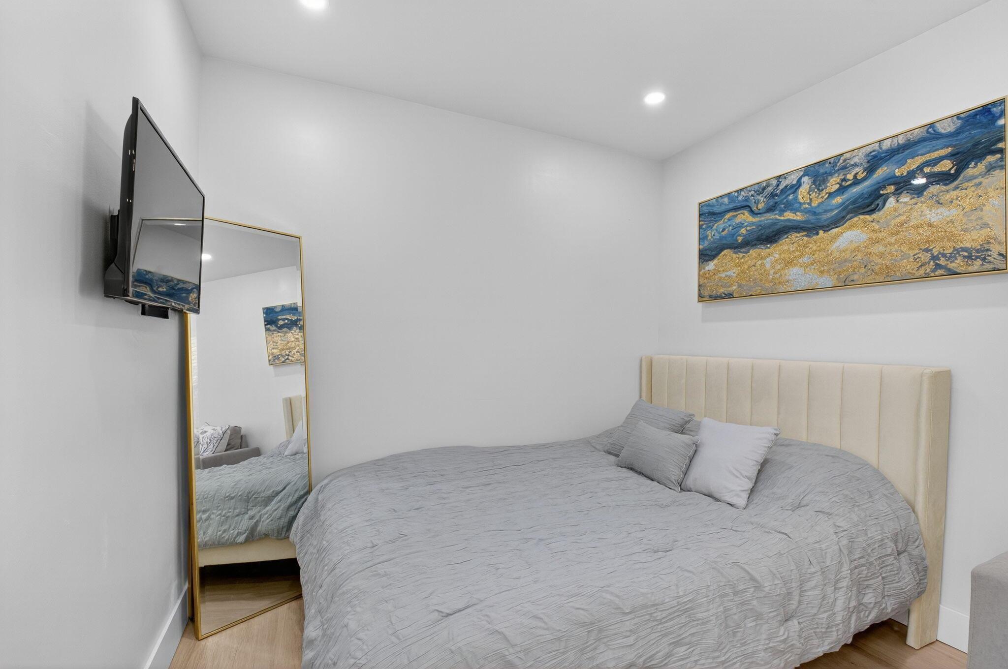 DECARIE - Residential Lease