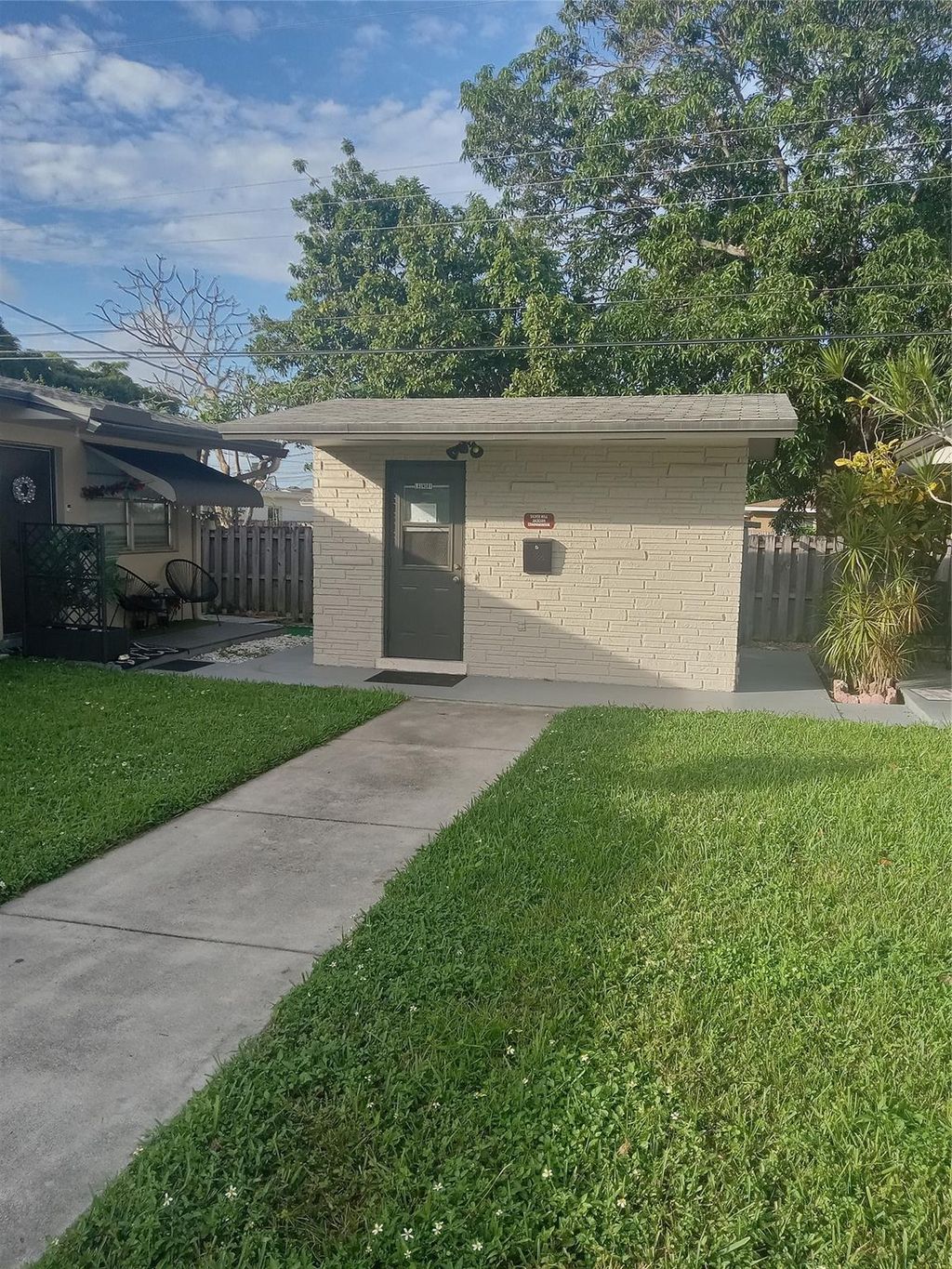 Photo of 2901 Jackson Street #9, Hollywood, FL 33020 (MLS # F10542891)