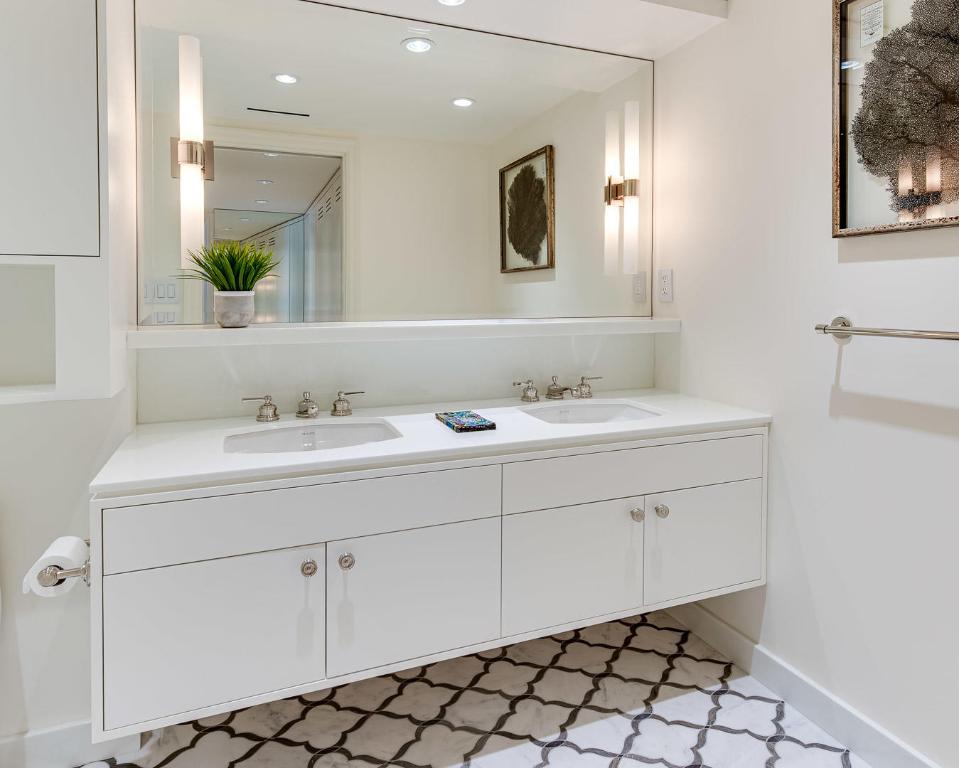 SUN AND SURF ONE HUNDRED AND THIRTY CONDOS - Residential