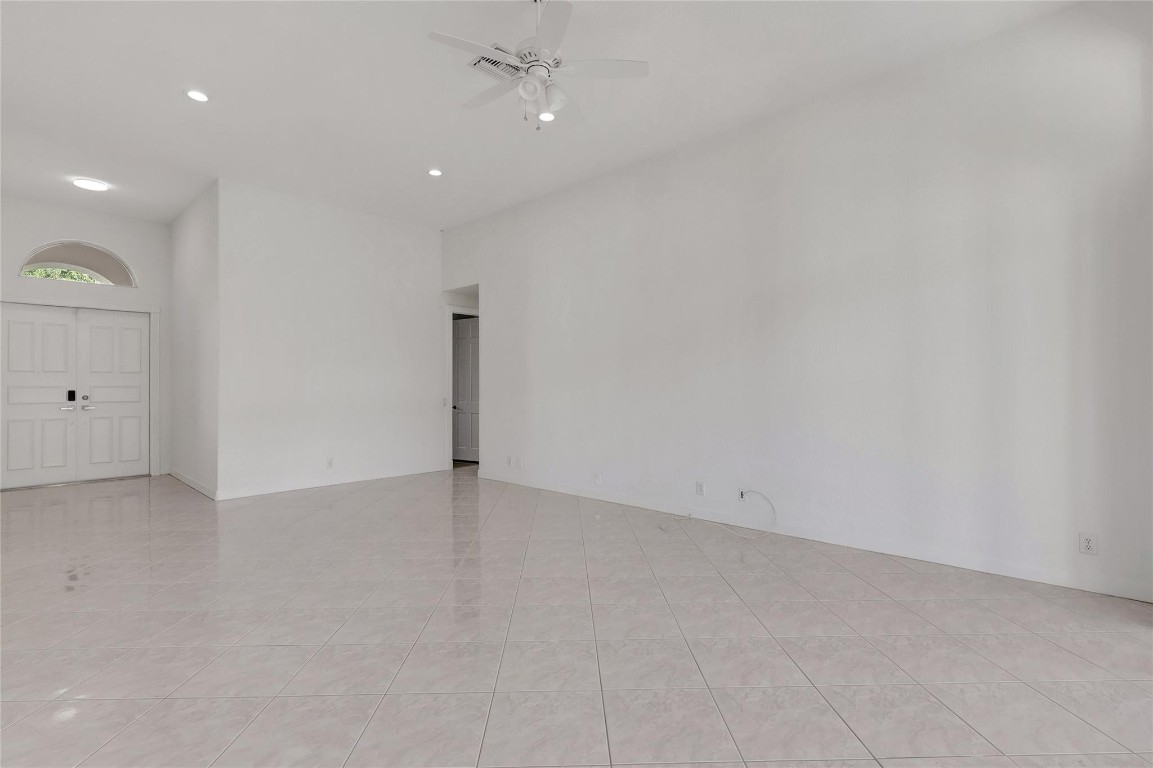 Sector Seven South 140-23 - Residential