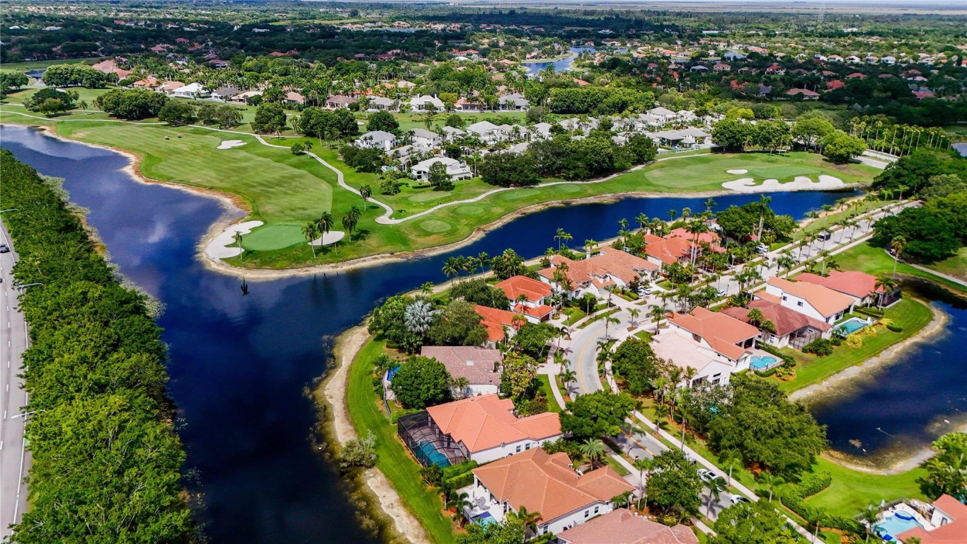 Sector Seven South 140-23 - Residential