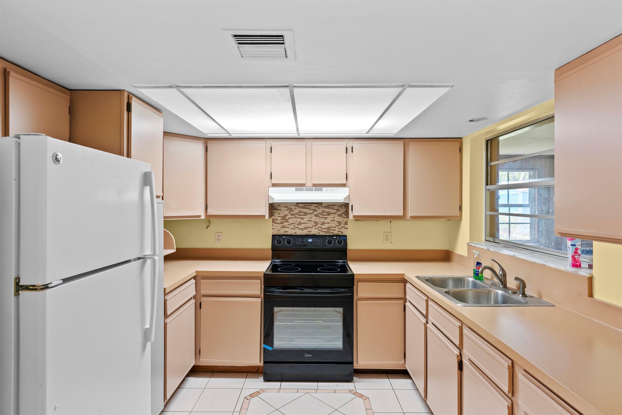 RIVER PARK UNIT 6 - Residential