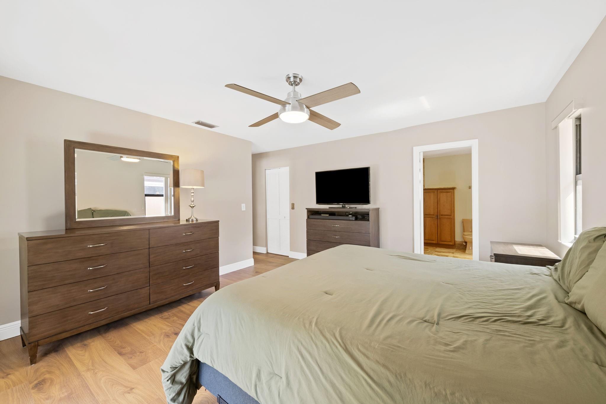 Waverly Hundred 141-40 B - Residential